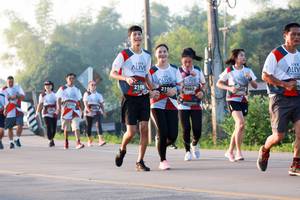 BIB: 2108, 7982, 2199, 362
                            <button type="button" onclick="openModal(6489021)" class="btn btn-primary btn-sm float-right btn-popup" data-toggle="modal" data-target=".modal-high-quality">
                        <i class="fas fa-shopping-cart"></i> Add to Cart
                    </button>
                                            <button type="button" onclick="isThisMe(6489021, true)" class="btn btn-success btn-sm float-right btn-popup btn-isme hidden" data-toggle="tooltip" data-placement="bottom" title="นี่คือรูปของคุณใช่ไหม คลิกที่นี่เพื่อเอาเข้าอัลบั้ม">
                        <i class="fas fa-plus"></i> Add to album
                    </button>
                    <button type="button" onclick="isThisMe(6489021, false)" class="btn btn-warning btn-sm float-right btn-popup btn-isnotme hidden">
                        <i class="fas fa-ban"></i> Remove from album
                    </button>