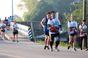 BIB: 2922, 3090, 6296
                            <button type="button" onclick="openModal(6488989)" class="btn btn-primary btn-sm float-right btn-popup" data-toggle="modal" data-target=".modal-high-quality">
                        <i class="fas fa-shopping-cart"></i> Add to Cart
                    </button>
                                            <button type="button" onclick="isThisMe(6488989, true)" class="btn btn-success btn-sm float-right btn-popup btn-isme hidden" data-toggle="tooltip" data-placement="bottom" title="นี่คือรูปของคุณใช่ไหม คลิกที่นี่เพื่อเอาเข้าอัลบั้ม">
                        <i class="fas fa-plus"></i> Add to album
                    </button>
                    <button type="button" onclick="isThisMe(6488989, false)" class="btn btn-warning btn-sm float-right btn-popup btn-isnotme hidden">
                        <i class="fas fa-ban"></i> Remove from album
                    </button>