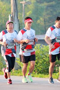 BIB: 768, 959, 7537
                            <button type="button" onclick="openModal(6488219)" class="btn btn-primary btn-sm float-right btn-popup" data-toggle="modal" data-target=".modal-high-quality">
                        <i class="fas fa-shopping-cart"></i> Add to Cart
                    </button>
                                            <button type="button" onclick="isThisMe(6488219, true)" class="btn btn-success btn-sm float-right btn-popup btn-isme hidden" data-toggle="tooltip" data-placement="bottom" title="นี่คือรูปของคุณใช่ไหม คลิกที่นี่เพื่อเอาเข้าอัลบั้ม">
                        <i class="fas fa-plus"></i> Add to album
                    </button>
                    <button type="button" onclick="isThisMe(6488219, false)" class="btn btn-warning btn-sm float-right btn-popup btn-isnotme hidden">
                        <i class="fas fa-ban"></i> Remove from album
                    </button>