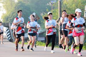 BIB: 287, 3096, 146
                            <button type="button" onclick="openModal(6488804)" class="btn btn-primary btn-sm float-right btn-popup" data-toggle="modal" data-target=".modal-high-quality">
                        <i class="fas fa-shopping-cart"></i> Add to Cart
                    </button>
                                            <button type="button" onclick="isThisMe(6488804, true)" class="btn btn-success btn-sm float-right btn-popup btn-isme hidden" data-toggle="tooltip" data-placement="bottom" title="นี่คือรูปของคุณใช่ไหม คลิกที่นี่เพื่อเอาเข้าอัลบั้ม">
                        <i class="fas fa-plus"></i> Add to album
                    </button>
                    <button type="button" onclick="isThisMe(6488804, false)" class="btn btn-warning btn-sm float-right btn-popup btn-isnotme hidden">
                        <i class="fas fa-ban"></i> Remove from album
                    </button>