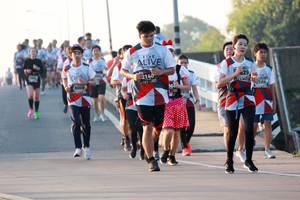 BIB: 2140, 629, 6009, 104
                            <button type="button" onclick="openModal(6488903)" class="btn btn-primary btn-sm float-right btn-popup" data-toggle="modal" data-target=".modal-high-quality">
                        <i class="fas fa-shopping-cart"></i> Add to Cart
                    </button>
                                            <button type="button" onclick="isThisMe(6488903, true)" class="btn btn-success btn-sm float-right btn-popup btn-isme hidden" data-toggle="tooltip" data-placement="bottom" title="นี่คือรูปของคุณใช่ไหม คลิกที่นี่เพื่อเอาเข้าอัลบั้ม">
                        <i class="fas fa-plus"></i> Add to album
                    </button>
                    <button type="button" onclick="isThisMe(6488903, false)" class="btn btn-warning btn-sm float-right btn-popup btn-isnotme hidden">
                        <i class="fas fa-ban"></i> Remove from album
                    </button>