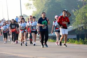 BIB: 7186, 7166, 6294, 725, 291
                            <button type="button" onclick="openModal(6496912)" class="btn btn-primary btn-sm float-right btn-popup" data-toggle="modal" data-target=".modal-high-quality">
                        <i class="fas fa-shopping-cart"></i> Add to Cart
                    </button>
                                            <button type="button" onclick="isThisMe(6496912, true)" class="btn btn-success btn-sm float-right btn-popup btn-isme hidden" data-toggle="tooltip" data-placement="bottom" title="นี่คือรูปของคุณใช่ไหม คลิกที่นี่เพื่อเอาเข้าอัลบั้ม">
                        <i class="fas fa-plus"></i> Add to album
                    </button>
                    <button type="button" onclick="isThisMe(6496912, false)" class="btn btn-warning btn-sm float-right btn-popup btn-isnotme hidden">
                        <i class="fas fa-ban"></i> Remove from album
                    </button>