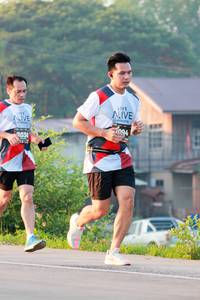 BIB: 094, 030
                            <button type="button" onclick="openModal(6488000)" class="btn btn-primary btn-sm float-right btn-popup" data-toggle="modal" data-target=".modal-high-quality">
                        <i class="fas fa-shopping-cart"></i> Add to Cart
                    </button>
                                            <button type="button" onclick="isThisMe(6488000, true)" class="btn btn-success btn-sm float-right btn-popup btn-isme hidden" data-toggle="tooltip" data-placement="bottom" title="นี่คือรูปของคุณใช่ไหม คลิกที่นี่เพื่อเอาเข้าอัลบั้ม">
                        <i class="fas fa-plus"></i> Add to album
                    </button>
                    <button type="button" onclick="isThisMe(6488000, false)" class="btn btn-warning btn-sm float-right btn-popup btn-isnotme hidden">
                        <i class="fas fa-ban"></i> Remove from album
                    </button>