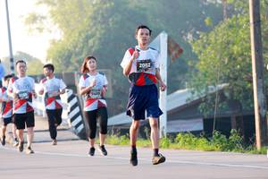 BIB: 2082, 153, 7409
                            <button type="button" onclick="openModal(6488884)" class="btn btn-primary btn-sm float-right btn-popup" data-toggle="modal" data-target=".modal-high-quality">
                        <i class="fas fa-shopping-cart"></i> Add to Cart
                    </button>
                                            <button type="button" onclick="isThisMe(6488884, true)" class="btn btn-success btn-sm float-right btn-popup btn-isme hidden" data-toggle="tooltip" data-placement="bottom" title="นี่คือรูปของคุณใช่ไหม คลิกที่นี่เพื่อเอาเข้าอัลบั้ม">
                        <i class="fas fa-plus"></i> Add to album
                    </button>
                    <button type="button" onclick="isThisMe(6488884, false)" class="btn btn-warning btn-sm float-right btn-popup btn-isnotme hidden">
                        <i class="fas fa-ban"></i> Remove from album
                    </button>