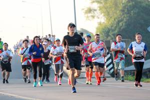 BIB: 7052, 6834
                            <button type="button" onclick="openModal(6488370)" class="btn btn-primary btn-sm float-right btn-popup" data-toggle="modal" data-target=".modal-high-quality">
                        <i class="fas fa-shopping-cart"></i> Add to Cart
                    </button>
                                            <button type="button" onclick="isThisMe(6488370, true)" class="btn btn-success btn-sm float-right btn-popup btn-isme hidden" data-toggle="tooltip" data-placement="bottom" title="นี่คือรูปของคุณใช่ไหม คลิกที่นี่เพื่อเอาเข้าอัลบั้ม">
                        <i class="fas fa-plus"></i> Add to album
                    </button>
                    <button type="button" onclick="isThisMe(6488370, false)" class="btn btn-warning btn-sm float-right btn-popup btn-isnotme hidden">
                        <i class="fas fa-ban"></i> Remove from album
                    </button>