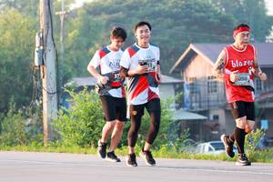 BIB: 098
                            <button type="button" onclick="openModal(6488135)" class="btn btn-primary btn-sm float-right btn-popup" data-toggle="modal" data-target=".modal-high-quality">
                        <i class="fas fa-shopping-cart"></i> Add to Cart
                    </button>
                                            <button type="button" onclick="isThisMe(6488135, true)" class="btn btn-success btn-sm float-right btn-popup btn-isme hidden" data-toggle="tooltip" data-placement="bottom" title="นี่คือรูปของคุณใช่ไหม คลิกที่นี่เพื่อเอาเข้าอัลบั้ม">
                        <i class="fas fa-plus"></i> Add to album
                    </button>
                    <button type="button" onclick="isThisMe(6488135, false)" class="btn btn-warning btn-sm float-right btn-popup btn-isnotme hidden">
                        <i class="fas fa-ban"></i> Remove from album
                    </button>