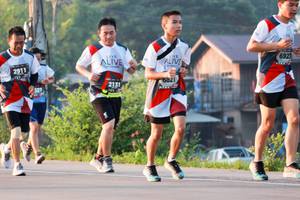 BIB: 6923, 2911, 2131, 1789
                            <button type="button" onclick="openModal(6488336)" class="btn btn-primary btn-sm float-right btn-popup" data-toggle="modal" data-target=".modal-high-quality">
                        <i class="fas fa-shopping-cart"></i> Add to Cart
                    </button>
                                            <button type="button" onclick="isThisMe(6488336, true)" class="btn btn-success btn-sm float-right btn-popup btn-isme hidden" data-toggle="tooltip" data-placement="bottom" title="นี่คือรูปของคุณใช่ไหม คลิกที่นี่เพื่อเอาเข้าอัลบั้ม">
                        <i class="fas fa-plus"></i> Add to album
                    </button>
                    <button type="button" onclick="isThisMe(6488336, false)" class="btn btn-warning btn-sm float-right btn-popup btn-isnotme hidden">
                        <i class="fas fa-ban"></i> Remove from album
                    </button>