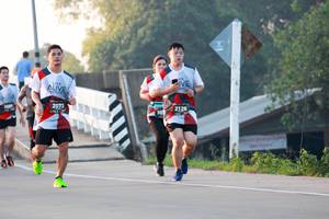 BIB: 2073, 200, 2126
                            <button type="button" onclick="openModal(6487822)" class="btn btn-primary btn-sm float-right btn-popup" data-toggle="modal" data-target=".modal-high-quality">
                        <i class="fas fa-shopping-cart"></i> Add to Cart
                    </button>
                                            <button type="button" onclick="isThisMe(6487822, true)" class="btn btn-success btn-sm float-right btn-popup btn-isme hidden" data-toggle="tooltip" data-placement="bottom" title="นี่คือรูปของคุณใช่ไหม คลิกที่นี่เพื่อเอาเข้าอัลบั้ม">
                        <i class="fas fa-plus"></i> Add to album
                    </button>
                    <button type="button" onclick="isThisMe(6487822, false)" class="btn btn-warning btn-sm float-right btn-popup btn-isnotme hidden">
                        <i class="fas fa-ban"></i> Remove from album
                    </button>