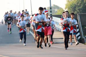 BIB: 2140, 104, 6009
                            <button type="button" onclick="openModal(6488902)" class="btn btn-primary btn-sm float-right btn-popup" data-toggle="modal" data-target=".modal-high-quality">
                        <i class="fas fa-shopping-cart"></i> Add to Cart
                    </button>
                                            <button type="button" onclick="isThisMe(6488902, true)" class="btn btn-success btn-sm float-right btn-popup btn-isme hidden" data-toggle="tooltip" data-placement="bottom" title="นี่คือรูปของคุณใช่ไหม คลิกที่นี่เพื่อเอาเข้าอัลบั้ม">
                        <i class="fas fa-plus"></i> Add to album
                    </button>
                    <button type="button" onclick="isThisMe(6488902, false)" class="btn btn-warning btn-sm float-right btn-popup btn-isnotme hidden">
                        <i class="fas fa-ban"></i> Remove from album
                    </button>