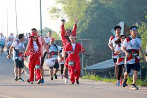 BIB: 3718, 806
                            <button type="button" onclick="openModal(6497573)" class="btn btn-primary btn-sm float-right btn-popup" data-toggle="modal" data-target=".modal-high-quality">
                        <i class="fas fa-shopping-cart"></i> Add to Cart
                    </button>
                                            <button type="button" onclick="isThisMe(6497573, true)" class="btn btn-success btn-sm float-right btn-popup btn-isme hidden" data-toggle="tooltip" data-placement="bottom" title="นี่คือรูปของคุณใช่ไหม คลิกที่นี่เพื่อเอาเข้าอัลบั้ม">
                        <i class="fas fa-plus"></i> Add to album
                    </button>
                    <button type="button" onclick="isThisMe(6497573, false)" class="btn btn-warning btn-sm float-right btn-popup btn-isnotme hidden">
                        <i class="fas fa-ban"></i> Remove from album
                    </button>