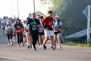 BIB: 7253, 6294, 7166, 2917
                            <button type="button" onclick="openModal(6496909)" class="btn btn-primary btn-sm float-right btn-popup" data-toggle="modal" data-target=".modal-high-quality">
                        <i class="fas fa-shopping-cart"></i> Add to Cart
                    </button>
                                            <button type="button" onclick="isThisMe(6496909, true)" class="btn btn-success btn-sm float-right btn-popup btn-isme hidden" data-toggle="tooltip" data-placement="bottom" title="นี่คือรูปของคุณใช่ไหม คลิกที่นี่เพื่อเอาเข้าอัลบั้ม">
                        <i class="fas fa-plus"></i> Add to album
                    </button>
                    <button type="button" onclick="isThisMe(6496909, false)" class="btn btn-warning btn-sm float-right btn-popup btn-isnotme hidden">
                        <i class="fas fa-ban"></i> Remove from album
                    </button>