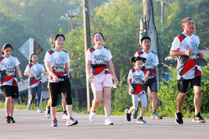 BIB: 898, 6710, 6825, 6738, 7909, 674
                            <button type="button" onclick="openModal(6489103)" class="btn btn-primary btn-sm float-right btn-popup" data-toggle="modal" data-target=".modal-high-quality">
                        <i class="fas fa-shopping-cart"></i> Add to Cart
                    </button>
                                            <button type="button" onclick="isThisMe(6489103, true)" class="btn btn-success btn-sm float-right btn-popup btn-isme hidden" data-toggle="tooltip" data-placement="bottom" title="นี่คือรูปของคุณใช่ไหม คลิกที่นี่เพื่อเอาเข้าอัลบั้ม">
                        <i class="fas fa-plus"></i> Add to album
                    </button>
                    <button type="button" onclick="isThisMe(6489103, false)" class="btn btn-warning btn-sm float-right btn-popup btn-isnotme hidden">
                        <i class="fas fa-ban"></i> Remove from album
                    </button>