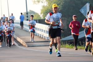 BIB: 735
                            <button type="button" onclick="openModal(6488898)" class="btn btn-primary btn-sm float-right btn-popup" data-toggle="modal" data-target=".modal-high-quality">
                        <i class="fas fa-shopping-cart"></i> Add to Cart
                    </button>
                                            <button type="button" onclick="isThisMe(6488898, true)" class="btn btn-success btn-sm float-right btn-popup btn-isme hidden" data-toggle="tooltip" data-placement="bottom" title="นี่คือรูปของคุณใช่ไหม คลิกที่นี่เพื่อเอาเข้าอัลบั้ม">
                        <i class="fas fa-plus"></i> Add to album
                    </button>
                    <button type="button" onclick="isThisMe(6488898, false)" class="btn btn-warning btn-sm float-right btn-popup btn-isnotme hidden">
                        <i class="fas fa-ban"></i> Remove from album
                    </button>