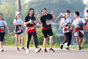 BIB: 7515, 2917, 3117, 2177, 2952
                            <button type="button" onclick="openModal(6496995)" class="btn btn-primary btn-sm float-right btn-popup" data-toggle="modal" data-target=".modal-high-quality">
                        <i class="fas fa-shopping-cart"></i> Add to Cart
                    </button>
                                            <button type="button" onclick="isThisMe(6496995, true)" class="btn btn-success btn-sm float-right btn-popup btn-isme hidden" data-toggle="tooltip" data-placement="bottom" title="นี่คือรูปของคุณใช่ไหม คลิกที่นี่เพื่อเอาเข้าอัลบั้ม">
                        <i class="fas fa-plus"></i> Add to album
                    </button>
                    <button type="button" onclick="isThisMe(6496995, false)" class="btn btn-warning btn-sm float-right btn-popup btn-isnotme hidden">
                        <i class="fas fa-ban"></i> Remove from album
                    </button>