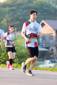 BIB: 3108
                            <button type="button" onclick="openModal(6488287)" class="btn btn-primary btn-sm float-right btn-popup" data-toggle="modal" data-target=".modal-high-quality">
                        <i class="fas fa-shopping-cart"></i> Add to Cart
                    </button>
                                            <button type="button" onclick="isThisMe(6488287, true)" class="btn btn-success btn-sm float-right btn-popup btn-isme hidden" data-toggle="tooltip" data-placement="bottom" title="นี่คือรูปของคุณใช่ไหม คลิกที่นี่เพื่อเอาเข้าอัลบั้ม">
                        <i class="fas fa-plus"></i> Add to album
                    </button>
                    <button type="button" onclick="isThisMe(6488287, false)" class="btn btn-warning btn-sm float-right btn-popup btn-isnotme hidden">
                        <i class="fas fa-ban"></i> Remove from album
                    </button>