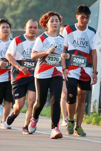 BIB: 2098, 7370, 2943
                            <button type="button" onclick="openModal(6488412)" class="btn btn-primary btn-sm float-right btn-popup" data-toggle="modal" data-target=".modal-high-quality">
                        <i class="fas fa-shopping-cart"></i> Add to Cart
                    </button>
                                            <button type="button" onclick="isThisMe(6488412, true)" class="btn btn-success btn-sm float-right btn-popup btn-isme hidden" data-toggle="tooltip" data-placement="bottom" title="นี่คือรูปของคุณใช่ไหม คลิกที่นี่เพื่อเอาเข้าอัลบั้ม">
                        <i class="fas fa-plus"></i> Add to album
                    </button>
                    <button type="button" onclick="isThisMe(6488412, false)" class="btn btn-warning btn-sm float-right btn-popup btn-isnotme hidden">
                        <i class="fas fa-ban"></i> Remove from album
                    </button>