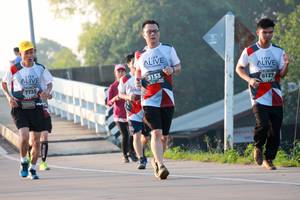 BIB: 3153, 7735, 6127
                            <button type="button" onclick="openModal(6488892)" class="btn btn-primary btn-sm float-right btn-popup" data-toggle="modal" data-target=".modal-high-quality">
                        <i class="fas fa-shopping-cart"></i> Add to Cart
                    </button>
                                            <button type="button" onclick="isThisMe(6488892, true)" class="btn btn-success btn-sm float-right btn-popup btn-isme hidden" data-toggle="tooltip" data-placement="bottom" title="นี่คือรูปของคุณใช่ไหม คลิกที่นี่เพื่อเอาเข้าอัลบั้ม">
                        <i class="fas fa-plus"></i> Add to album
                    </button>
                    <button type="button" onclick="isThisMe(6488892, false)" class="btn btn-warning btn-sm float-right btn-popup btn-isnotme hidden">
                        <i class="fas fa-ban"></i> Remove from album
                    </button>