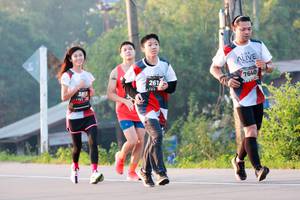 BIB: 261, 7640, 3815
                            <button type="button" onclick="openModal(6488085)" class="btn btn-primary btn-sm float-right btn-popup" data-toggle="modal" data-target=".modal-high-quality">
                        <i class="fas fa-shopping-cart"></i> Add to Cart
                    </button>
                                            <button type="button" onclick="isThisMe(6488085, true)" class="btn btn-success btn-sm float-right btn-popup btn-isme hidden" data-toggle="tooltip" data-placement="bottom" title="นี่คือรูปของคุณใช่ไหม คลิกที่นี่เพื่อเอาเข้าอัลบั้ม">
                        <i class="fas fa-plus"></i> Add to album
                    </button>
                    <button type="button" onclick="isThisMe(6488085, false)" class="btn btn-warning btn-sm float-right btn-popup btn-isnotme hidden">
                        <i class="fas fa-ban"></i> Remove from album
                    </button>