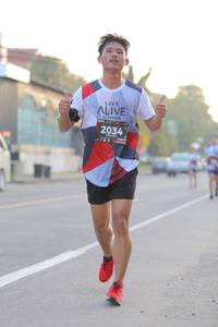 BIB: 2034
                            <button type="button" onclick="openModal(6410934)" class="btn btn-primary btn-sm float-right btn-popup" data-toggle="modal" data-target=".modal-high-quality">
                        <i class="fas fa-shopping-cart"></i> Add to Cart
                    </button>
                                            <button type="button" onclick="isThisMe(6410934, true)" class="btn btn-success btn-sm float-right btn-popup btn-isme hidden" data-toggle="tooltip" data-placement="bottom" title="นี่คือรูปของคุณใช่ไหม คลิกที่นี่เพื่อเอาเข้าอัลบั้ม">
                        <i class="fas fa-plus"></i> Add to album
                    </button>
                    <button type="button" onclick="isThisMe(6410934, false)" class="btn btn-warning btn-sm float-right btn-popup btn-isnotme hidden">
                        <i class="fas fa-ban"></i> Remove from album
                    </button>