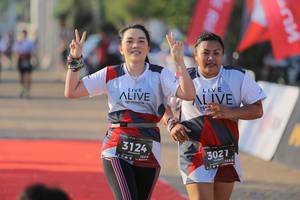 BIB: 3124, 3027
                            <button type="button" onclick="openModal(6432734)" class="btn btn-primary btn-sm float-right btn-popup" data-toggle="modal" data-target=".modal-high-quality">
                        <i class="fas fa-shopping-cart"></i> Add to Cart
                    </button>
                                            <button type="button" onclick="isThisMe(6432734, true)" class="btn btn-success btn-sm float-right btn-popup btn-isme hidden" data-toggle="tooltip" data-placement="bottom" title="นี่คือรูปของคุณใช่ไหม คลิกที่นี่เพื่อเอาเข้าอัลบั้ม">
                        <i class="fas fa-plus"></i> Add to album
                    </button>
                    <button type="button" onclick="isThisMe(6432734, false)" class="btn btn-warning btn-sm float-right btn-popup btn-isnotme hidden">
                        <i class="fas fa-ban"></i> Remove from album
                    </button>