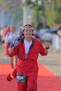 BIB: 3806, 128
                            <button type="button" onclick="openModal(6427783)" class="btn btn-primary btn-sm float-right btn-popup" data-toggle="modal" data-target=".modal-high-quality">
                        <i class="fas fa-shopping-cart"></i> Add to Cart
                    </button>
                                            <button type="button" onclick="isThisMe(6427783, true)" class="btn btn-success btn-sm float-right btn-popup btn-isme hidden" data-toggle="tooltip" data-placement="bottom" title="นี่คือรูปของคุณใช่ไหม คลิกที่นี่เพื่อเอาเข้าอัลบั้ม">
                        <i class="fas fa-plus"></i> Add to album
                    </button>
                    <button type="button" onclick="isThisMe(6427783, false)" class="btn btn-warning btn-sm float-right btn-popup btn-isnotme hidden">
                        <i class="fas fa-ban"></i> Remove from album
                    </button>