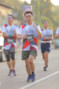 BIB: 3652, 3700
                            <button type="button" onclick="openModal(6411492)" class="btn btn-primary btn-sm float-right btn-popup" data-toggle="modal" data-target=".modal-high-quality">
                        <i class="fas fa-shopping-cart"></i> Add to Cart
                    </button>
                                            <button type="button" onclick="isThisMe(6411492, true)" class="btn btn-success btn-sm float-right btn-popup btn-isme hidden" data-toggle="tooltip" data-placement="bottom" title="นี่คือรูปของคุณใช่ไหม คลิกที่นี่เพื่อเอาเข้าอัลบั้ม">
                        <i class="fas fa-plus"></i> Add to album
                    </button>
                    <button type="button" onclick="isThisMe(6411492, false)" class="btn btn-warning btn-sm float-right btn-popup btn-isnotme hidden">
                        <i class="fas fa-ban"></i> Remove from album
                    </button>