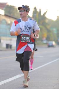 BIB: 3018
                            <button type="button" onclick="openModal(6410725)" class="btn btn-primary btn-sm float-right btn-popup" data-toggle="modal" data-target=".modal-high-quality">
                        <i class="fas fa-shopping-cart"></i> Add to Cart
                    </button>
                                            <button type="button" onclick="isThisMe(6410725, true)" class="btn btn-success btn-sm float-right btn-popup btn-isme hidden" data-toggle="tooltip" data-placement="bottom" title="นี่คือรูปของคุณใช่ไหม คลิกที่นี่เพื่อเอาเข้าอัลบั้ม">
                        <i class="fas fa-plus"></i> Add to album
                    </button>
                    <button type="button" onclick="isThisMe(6410725, false)" class="btn btn-warning btn-sm float-right btn-popup btn-isnotme hidden">
                        <i class="fas fa-ban"></i> Remove from album
                    </button>