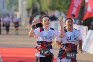 BIB: 3124, 3021, 128
                            <button type="button" onclick="openModal(6432735)" class="btn btn-primary btn-sm float-right btn-popup" data-toggle="modal" data-target=".modal-high-quality">
                        <i class="fas fa-shopping-cart"></i> Add to Cart
                    </button>
                                            <button type="button" onclick="isThisMe(6432735, true)" class="btn btn-success btn-sm float-right btn-popup btn-isme hidden" data-toggle="tooltip" data-placement="bottom" title="นี่คือรูปของคุณใช่ไหม คลิกที่นี่เพื่อเอาเข้าอัลบั้ม">
                        <i class="fas fa-plus"></i> Add to album
                    </button>
                    <button type="button" onclick="isThisMe(6432735, false)" class="btn btn-warning btn-sm float-right btn-popup btn-isnotme hidden">
                        <i class="fas fa-ban"></i> Remove from album
                    </button>