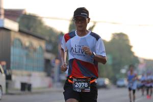 BIB: 2078, 123
                            <button type="button" onclick="openModal(6410553)" class="btn btn-primary btn-sm float-right btn-popup" data-toggle="modal" data-target=".modal-high-quality">
                        <i class="fas fa-shopping-cart"></i> Add to Cart
                    </button>
                                            <button type="button" onclick="isThisMe(6410553, true)" class="btn btn-success btn-sm float-right btn-popup btn-isme hidden" data-toggle="tooltip" data-placement="bottom" title="นี่คือรูปของคุณใช่ไหม คลิกที่นี่เพื่อเอาเข้าอัลบั้ม">
                        <i class="fas fa-plus"></i> Add to album
                    </button>
                    <button type="button" onclick="isThisMe(6410553, false)" class="btn btn-warning btn-sm float-right btn-popup btn-isnotme hidden">
                        <i class="fas fa-ban"></i> Remove from album
                    </button>