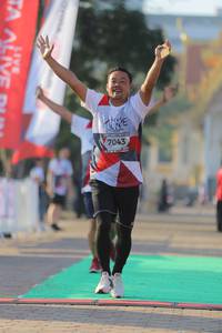 BIB: 7043
                            <button type="button" onclick="openModal(6433183)" class="btn btn-primary btn-sm float-right btn-popup" data-toggle="modal" data-target=".modal-high-quality">
                        <i class="fas fa-shopping-cart"></i> Add to Cart
                    </button>
                                            <button type="button" onclick="isThisMe(6433183, true)" class="btn btn-success btn-sm float-right btn-popup btn-isme hidden" data-toggle="tooltip" data-placement="bottom" title="นี่คือรูปของคุณใช่ไหม คลิกที่นี่เพื่อเอาเข้าอัลบั้ม">
                        <i class="fas fa-plus"></i> Add to album
                    </button>
                    <button type="button" onclick="isThisMe(6433183, false)" class="btn btn-warning btn-sm float-right btn-popup btn-isnotme hidden">
                        <i class="fas fa-ban"></i> Remove from album
                    </button>