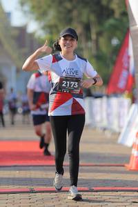 BIB: 2173, 128
                            <button type="button" onclick="openModal(6432547)" class="btn btn-primary btn-sm float-right btn-popup" data-toggle="modal" data-target=".modal-high-quality">
                        <i class="fas fa-shopping-cart"></i> Add to Cart
                    </button>
                                            <button type="button" onclick="isThisMe(6432547, true)" class="btn btn-success btn-sm float-right btn-popup btn-isme hidden" data-toggle="tooltip" data-placement="bottom" title="นี่คือรูปของคุณใช่ไหม คลิกที่นี่เพื่อเอาเข้าอัลบั้ม">
                        <i class="fas fa-plus"></i> Add to album
                    </button>
                    <button type="button" onclick="isThisMe(6432547, false)" class="btn btn-warning btn-sm float-right btn-popup btn-isnotme hidden">
                        <i class="fas fa-ban"></i> Remove from album
                    </button>