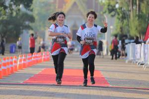 BIB: 3902, 3903
                            <button type="button" onclick="openModal(6433324)" class="btn btn-primary btn-sm float-right btn-popup" data-toggle="modal" data-target=".modal-high-quality">
                        <i class="fas fa-shopping-cart"></i> Add to Cart
                    </button>
                                            <button type="button" onclick="isThisMe(6433324, true)" class="btn btn-success btn-sm float-right btn-popup btn-isme hidden" data-toggle="tooltip" data-placement="bottom" title="นี่คือรูปของคุณใช่ไหม คลิกที่นี่เพื่อเอาเข้าอัลบั้ม">
                        <i class="fas fa-plus"></i> Add to album
                    </button>
                    <button type="button" onclick="isThisMe(6433324, false)" class="btn btn-warning btn-sm float-right btn-popup btn-isnotme hidden">
                        <i class="fas fa-ban"></i> Remove from album
                    </button>