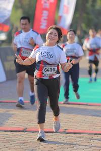 BIB: 6416
                            <button type="button" onclick="openModal(6427957)" class="btn btn-primary btn-sm float-right btn-popup" data-toggle="modal" data-target=".modal-high-quality">
                        <i class="fas fa-shopping-cart"></i> Add to Cart
                    </button>
                                            <button type="button" onclick="isThisMe(6427957, true)" class="btn btn-success btn-sm float-right btn-popup btn-isme hidden" data-toggle="tooltip" data-placement="bottom" title="นี่คือรูปของคุณใช่ไหม คลิกที่นี่เพื่อเอาเข้าอัลบั้ม">
                        <i class="fas fa-plus"></i> Add to album
                    </button>
                    <button type="button" onclick="isThisMe(6427957, false)" class="btn btn-warning btn-sm float-right btn-popup btn-isnotme hidden">
                        <i class="fas fa-ban"></i> Remove from album
                    </button>