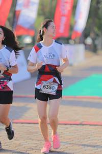 BIB: 6350
                            <button type="button" onclick="openModal(6428759)" class="btn btn-primary btn-sm float-right btn-popup" data-toggle="modal" data-target=".modal-high-quality">
                        <i class="fas fa-shopping-cart"></i> Add to Cart
                    </button>
                                            <button type="button" onclick="isThisMe(6428759, true)" class="btn btn-success btn-sm float-right btn-popup btn-isme hidden" data-toggle="tooltip" data-placement="bottom" title="นี่คือรูปของคุณใช่ไหม คลิกที่นี่เพื่อเอาเข้าอัลบั้ม">
                        <i class="fas fa-plus"></i> Add to album
                    </button>
                    <button type="button" onclick="isThisMe(6428759, false)" class="btn btn-warning btn-sm float-right btn-popup btn-isnotme hidden">
                        <i class="fas fa-ban"></i> Remove from album
                    </button>