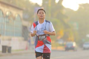 BIB: 2109
                            <button type="button" onclick="openModal(6416942)" class="btn btn-primary btn-sm float-right btn-popup" data-toggle="modal" data-target=".modal-high-quality">
                        <i class="fas fa-shopping-cart"></i> Add to Cart
                    </button>
                                            <button type="button" onclick="isThisMe(6416942, true)" class="btn btn-success btn-sm float-right btn-popup btn-isme hidden" data-toggle="tooltip" data-placement="bottom" title="นี่คือรูปของคุณใช่ไหม คลิกที่นี่เพื่อเอาเข้าอัลบั้ม">
                        <i class="fas fa-plus"></i> Add to album
                    </button>
                    <button type="button" onclick="isThisMe(6416942, false)" class="btn btn-warning btn-sm float-right btn-popup btn-isnotme hidden">
                        <i class="fas fa-ban"></i> Remove from album
                    </button>