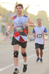 BIB: 2923, 2130
                            <button type="button" onclick="openModal(6416549)" class="btn btn-primary btn-sm float-right btn-popup" data-toggle="modal" data-target=".modal-high-quality">
                        <i class="fas fa-shopping-cart"></i> Add to Cart
                    </button>
                                            <button type="button" onclick="isThisMe(6416549, true)" class="btn btn-success btn-sm float-right btn-popup btn-isme hidden" data-toggle="tooltip" data-placement="bottom" title="นี่คือรูปของคุณใช่ไหม คลิกที่นี่เพื่อเอาเข้าอัลบั้ม">
                        <i class="fas fa-plus"></i> Add to album
                    </button>
                    <button type="button" onclick="isThisMe(6416549, false)" class="btn btn-warning btn-sm float-right btn-popup btn-isnotme hidden">
                        <i class="fas fa-ban"></i> Remove from album
                    </button>