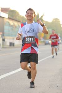 BIB: 3611
                            <button type="button" onclick="openModal(6412131)" class="btn btn-primary btn-sm float-right btn-popup" data-toggle="modal" data-target=".modal-high-quality">
                        <i class="fas fa-shopping-cart"></i> Add to Cart
                    </button>
                                            <button type="button" onclick="isThisMe(6412131, true)" class="btn btn-success btn-sm float-right btn-popup btn-isme hidden" data-toggle="tooltip" data-placement="bottom" title="นี่คือรูปของคุณใช่ไหม คลิกที่นี่เพื่อเอาเข้าอัลบั้ม">
                        <i class="fas fa-plus"></i> Add to album
                    </button>
                    <button type="button" onclick="isThisMe(6412131, false)" class="btn btn-warning btn-sm float-right btn-popup btn-isnotme hidden">
                        <i class="fas fa-ban"></i> Remove from album
                    </button>