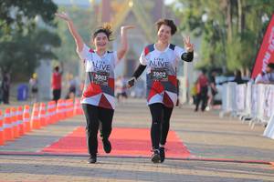 BIB: 3902, 3903
                            <button type="button" onclick="openModal(6433368)" class="btn btn-primary btn-sm float-right btn-popup" data-toggle="modal" data-target=".modal-high-quality">
                        <i class="fas fa-shopping-cart"></i> Add to Cart
                    </button>
                                            <button type="button" onclick="isThisMe(6433368, true)" class="btn btn-success btn-sm float-right btn-popup btn-isme hidden" data-toggle="tooltip" data-placement="bottom" title="นี่คือรูปของคุณใช่ไหม คลิกที่นี่เพื่อเอาเข้าอัลบั้ม">
                        <i class="fas fa-plus"></i> Add to album
                    </button>
                    <button type="button" onclick="isThisMe(6433368, false)" class="btn btn-warning btn-sm float-right btn-popup btn-isnotme hidden">
                        <i class="fas fa-ban"></i> Remove from album
                    </button>