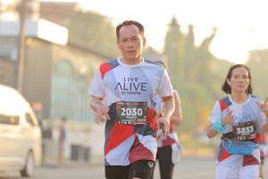 BIB: 2030, 123, 3833
                            <button type="button" onclick="openModal(6416648)" class="btn btn-primary btn-sm float-right btn-popup" data-toggle="modal" data-target=".modal-high-quality">
                        <i class="fas fa-shopping-cart"></i> Add to Cart
                    </button>
                                            <button type="button" onclick="isThisMe(6416648, true)" class="btn btn-success btn-sm float-right btn-popup btn-isme hidden" data-toggle="tooltip" data-placement="bottom" title="นี่คือรูปของคุณใช่ไหม คลิกที่นี่เพื่อเอาเข้าอัลบั้ม">
                        <i class="fas fa-plus"></i> Add to album
                    </button>
                    <button type="button" onclick="isThisMe(6416648, false)" class="btn btn-warning btn-sm float-right btn-popup btn-isnotme hidden">
                        <i class="fas fa-ban"></i> Remove from album
                    </button>