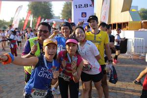 BIB: 128, 879, 6763
                            <button type="button" onclick="openModal(6427012)" class="btn btn-primary btn-sm float-right btn-popup" data-toggle="modal" data-target=".modal-high-quality">
                        <i class="fas fa-shopping-cart"></i> Add to Cart
                    </button>
                                            <button type="button" onclick="isThisMe(6427012, true)" class="btn btn-success btn-sm float-right btn-popup btn-isme hidden" data-toggle="tooltip" data-placement="bottom" title="นี่คือรูปของคุณใช่ไหม คลิกที่นี่เพื่อเอาเข้าอัลบั้ม">
                        <i class="fas fa-plus"></i> Add to album
                    </button>
                    <button type="button" onclick="isThisMe(6427012, false)" class="btn btn-warning btn-sm float-right btn-popup btn-isnotme hidden">
                        <i class="fas fa-ban"></i> Remove from album
                    </button>