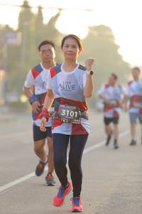 BIB: 3101
                            <button type="button" onclick="openModal(6424019)" class="btn btn-primary btn-sm float-right btn-popup" data-toggle="modal" data-target=".modal-high-quality">
                        <i class="fas fa-shopping-cart"></i> Add to Cart
                    </button>
                                            <button type="button" onclick="isThisMe(6424019, true)" class="btn btn-success btn-sm float-right btn-popup btn-isme hidden" data-toggle="tooltip" data-placement="bottom" title="นี่คือรูปของคุณใช่ไหม คลิกที่นี่เพื่อเอาเข้าอัลบั้ม">
                        <i class="fas fa-plus"></i> Add to album
                    </button>
                    <button type="button" onclick="isThisMe(6424019, false)" class="btn btn-warning btn-sm float-right btn-popup btn-isnotme hidden">
                        <i class="fas fa-ban"></i> Remove from album
                    </button>