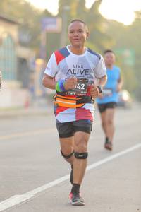 BIB: 042, 138
                            <button type="button" onclick="openModal(6412341)" class="btn btn-primary btn-sm float-right btn-popup" data-toggle="modal" data-target=".modal-high-quality">
                        <i class="fas fa-shopping-cart"></i> Add to Cart
                    </button>
                                            <button type="button" onclick="isThisMe(6412341, true)" class="btn btn-success btn-sm float-right btn-popup btn-isme hidden" data-toggle="tooltip" data-placement="bottom" title="นี่คือรูปของคุณใช่ไหม คลิกที่นี่เพื่อเอาเข้าอัลบั้ม">
                        <i class="fas fa-plus"></i> Add to album
                    </button>
                    <button type="button" onclick="isThisMe(6412341, false)" class="btn btn-warning btn-sm float-right btn-popup btn-isnotme hidden">
                        <i class="fas fa-ban"></i> Remove from album
                    </button>