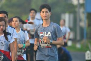 BIB: 445
                            <button type="button" onclick="openModal(6413142)" class="btn btn-primary btn-sm float-right btn-popup" data-toggle="modal" data-target=".modal-high-quality">
                        <i class="fas fa-shopping-cart"></i> Add to Cart
                    </button>
                                            <button type="button" onclick="isThisMe(6413142, true)" class="btn btn-success btn-sm float-right btn-popup btn-isme hidden" data-toggle="tooltip" data-placement="bottom" title="นี่คือรูปของคุณใช่ไหม คลิกที่นี่เพื่อเอาเข้าอัลบั้ม">
                        <i class="fas fa-plus"></i> Add to album
                    </button>
                    <button type="button" onclick="isThisMe(6413142, false)" class="btn btn-warning btn-sm float-right btn-popup btn-isnotme hidden">
                        <i class="fas fa-ban"></i> Remove from album
                    </button>