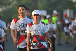 BIB: 697, 3088, 128
                            <button type="button" onclick="openModal(6415759)" class="btn btn-primary btn-sm float-right btn-popup" data-toggle="modal" data-target=".modal-high-quality">
                        <i class="fas fa-shopping-cart"></i> Add to Cart
                    </button>
                                            <button type="button" onclick="isThisMe(6415759, true)" class="btn btn-success btn-sm float-right btn-popup btn-isme hidden" data-toggle="tooltip" data-placement="bottom" title="นี่คือรูปของคุณใช่ไหม คลิกที่นี่เพื่อเอาเข้าอัลบั้ม">
                        <i class="fas fa-plus"></i> Add to album
                    </button>
                    <button type="button" onclick="isThisMe(6415759, false)" class="btn btn-warning btn-sm float-right btn-popup btn-isnotme hidden">
                        <i class="fas fa-ban"></i> Remove from album
                    </button>