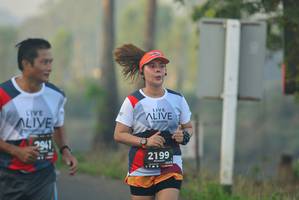 BIB: 2941, 2199
                            <button type="button" onclick="openModal(6412337)" class="btn btn-primary btn-sm float-right btn-popup" data-toggle="modal" data-target=".modal-high-quality">
                        <i class="fas fa-shopping-cart"></i> Add to Cart
                    </button>
                                            <button type="button" onclick="isThisMe(6412337, true)" class="btn btn-success btn-sm float-right btn-popup btn-isme hidden" data-toggle="tooltip" data-placement="bottom" title="นี่คือรูปของคุณใช่ไหม คลิกที่นี่เพื่อเอาเข้าอัลบั้ม">
                        <i class="fas fa-plus"></i> Add to album
                    </button>
                    <button type="button" onclick="isThisMe(6412337, false)" class="btn btn-warning btn-sm float-right btn-popup btn-isnotme hidden">
                        <i class="fas fa-ban"></i> Remove from album
                    </button>