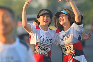 BIB: 7446, 7319
                            <button type="button" onclick="openModal(6404142)" class="btn btn-primary btn-sm float-right btn-popup" data-toggle="modal" data-target=".modal-high-quality">
                        <i class="fas fa-shopping-cart"></i> Add to Cart
                    </button>
                                            <button type="button" onclick="isThisMe(6404142, true)" class="btn btn-success btn-sm float-right btn-popup btn-isme hidden" data-toggle="tooltip" data-placement="bottom" title="นี่คือรูปของคุณใช่ไหม คลิกที่นี่เพื่อเอาเข้าอัลบั้ม">
                        <i class="fas fa-plus"></i> Add to album
                    </button>
                    <button type="button" onclick="isThisMe(6404142, false)" class="btn btn-warning btn-sm float-right btn-popup btn-isnotme hidden">
                        <i class="fas fa-ban"></i> Remove from album
                    </button>