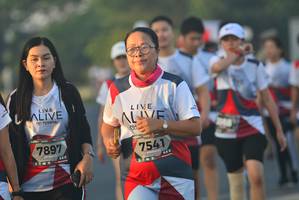 BIB: 7897, 7541
                            <button type="button" onclick="openModal(6414877)" class="btn btn-primary btn-sm float-right btn-popup" data-toggle="modal" data-target=".modal-high-quality">
                        <i class="fas fa-shopping-cart"></i> Add to Cart
                    </button>
                                            <button type="button" onclick="isThisMe(6414877, true)" class="btn btn-success btn-sm float-right btn-popup btn-isme hidden" data-toggle="tooltip" data-placement="bottom" title="นี่คือรูปของคุณใช่ไหม คลิกที่นี่เพื่อเอาเข้าอัลบั้ม">
                        <i class="fas fa-plus"></i> Add to album
                    </button>
                    <button type="button" onclick="isThisMe(6414877, false)" class="btn btn-warning btn-sm float-right btn-popup btn-isnotme hidden">
                        <i class="fas fa-ban"></i> Remove from album
                    </button>