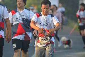 BIB: 6905
                            <button type="button" onclick="openModal(6404713)" class="btn btn-primary btn-sm float-right btn-popup" data-toggle="modal" data-target=".modal-high-quality">
                        <i class="fas fa-shopping-cart"></i> Add to Cart
                    </button>
                                            <button type="button" onclick="isThisMe(6404713, true)" class="btn btn-success btn-sm float-right btn-popup btn-isme hidden" data-toggle="tooltip" data-placement="bottom" title="นี่คือรูปของคุณใช่ไหม คลิกที่นี่เพื่อเอาเข้าอัลบั้ม">
                        <i class="fas fa-plus"></i> Add to album
                    </button>
                    <button type="button" onclick="isThisMe(6404713, false)" class="btn btn-warning btn-sm float-right btn-popup btn-isnotme hidden">
                        <i class="fas fa-ban"></i> Remove from album
                    </button>