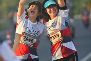 BIB: 7319, 7446
                            <button type="button" onclick="openModal(6404472)" class="btn btn-primary btn-sm float-right btn-popup" data-toggle="modal" data-target=".modal-high-quality">
                        <i class="fas fa-shopping-cart"></i> Add to Cart
                    </button>
                                            <button type="button" onclick="isThisMe(6404472, true)" class="btn btn-success btn-sm float-right btn-popup btn-isme hidden" data-toggle="tooltip" data-placement="bottom" title="นี่คือรูปของคุณใช่ไหม คลิกที่นี่เพื่อเอาเข้าอัลบั้ม">
                        <i class="fas fa-plus"></i> Add to album
                    </button>
                    <button type="button" onclick="isThisMe(6404472, false)" class="btn btn-warning btn-sm float-right btn-popup btn-isnotme hidden">
                        <i class="fas fa-ban"></i> Remove from album
                    </button>