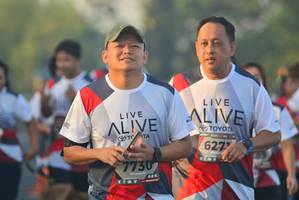 BIB: 627, 7730
                            <button type="button" onclick="openModal(6414657)" class="btn btn-primary btn-sm float-right btn-popup" data-toggle="modal" data-target=".modal-high-quality">
                        <i class="fas fa-shopping-cart"></i> Add to Cart
                    </button>
                                            <button type="button" onclick="isThisMe(6414657, true)" class="btn btn-success btn-sm float-right btn-popup btn-isme hidden" data-toggle="tooltip" data-placement="bottom" title="นี่คือรูปของคุณใช่ไหม คลิกที่นี่เพื่อเอาเข้าอัลบั้ม">
                        <i class="fas fa-plus"></i> Add to album
                    </button>
                    <button type="button" onclick="isThisMe(6414657, false)" class="btn btn-warning btn-sm float-right btn-popup btn-isnotme hidden">
                        <i class="fas fa-ban"></i> Remove from album
                    </button>